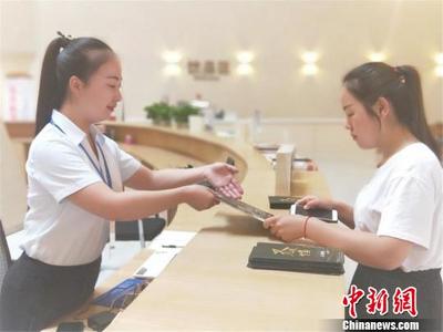 敦煌旅游服務新篇章 首個旅游集散中心正式投用，為絲路明珠再添華彩